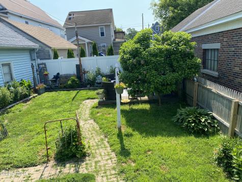 191 Brookside Avenue Amsterdam NY 12010