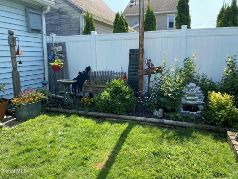 191 Brookside Avenue Amsterdam NY 12010