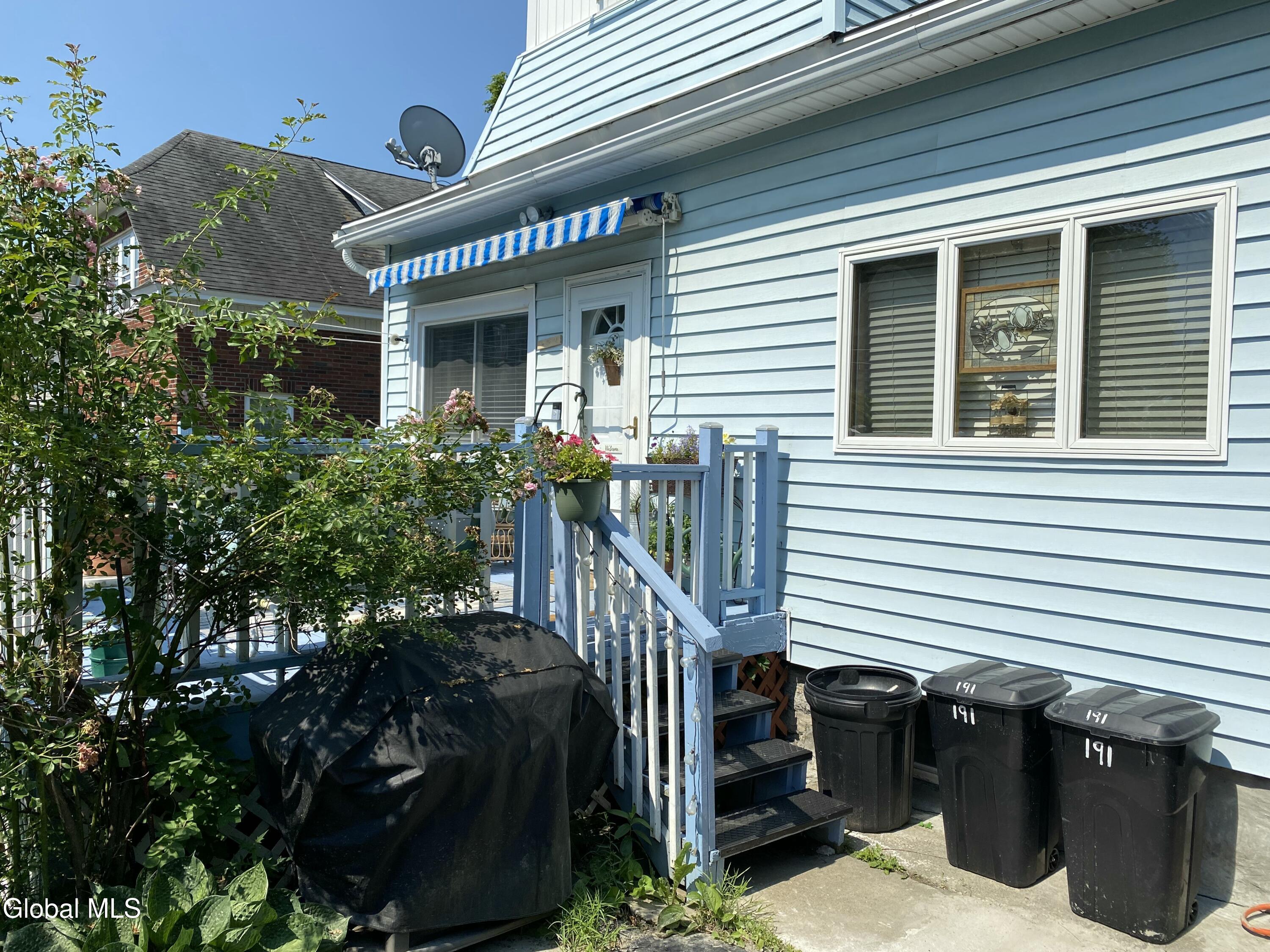 191 Brookside Avenue Amsterdam NY 12010