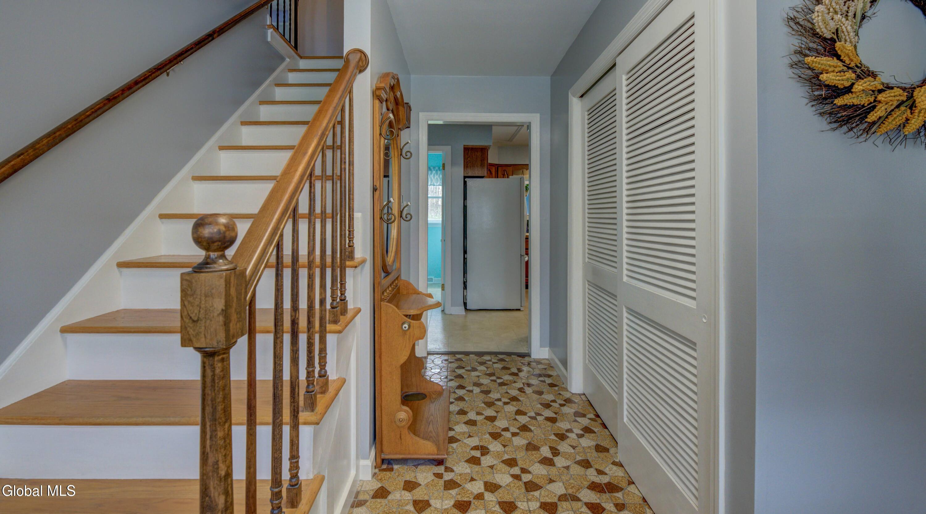 8 Pinewood Drive Glenville NY 12302