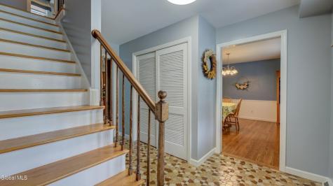 8 Pinewood Drive Glenville NY 12302