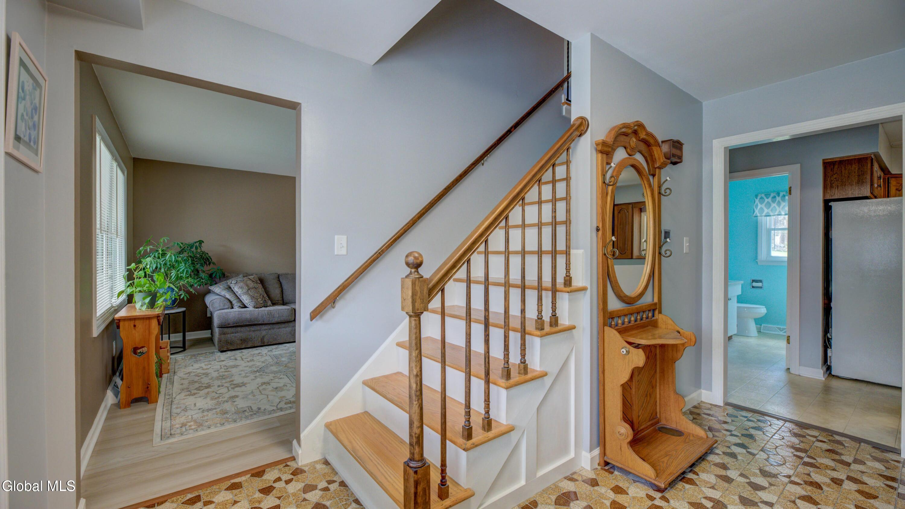8 Pinewood Drive Glenville NY 12302
