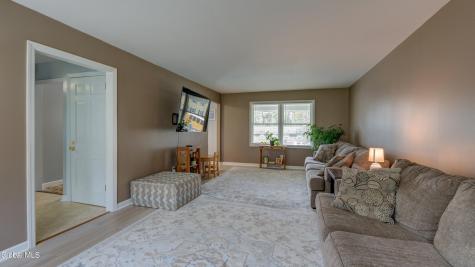 8 Pinewood Drive Glenville NY 12302