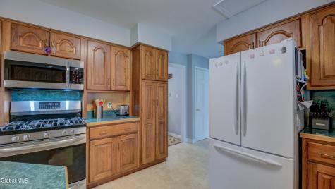 8 Pinewood Drive Glenville NY 12302
