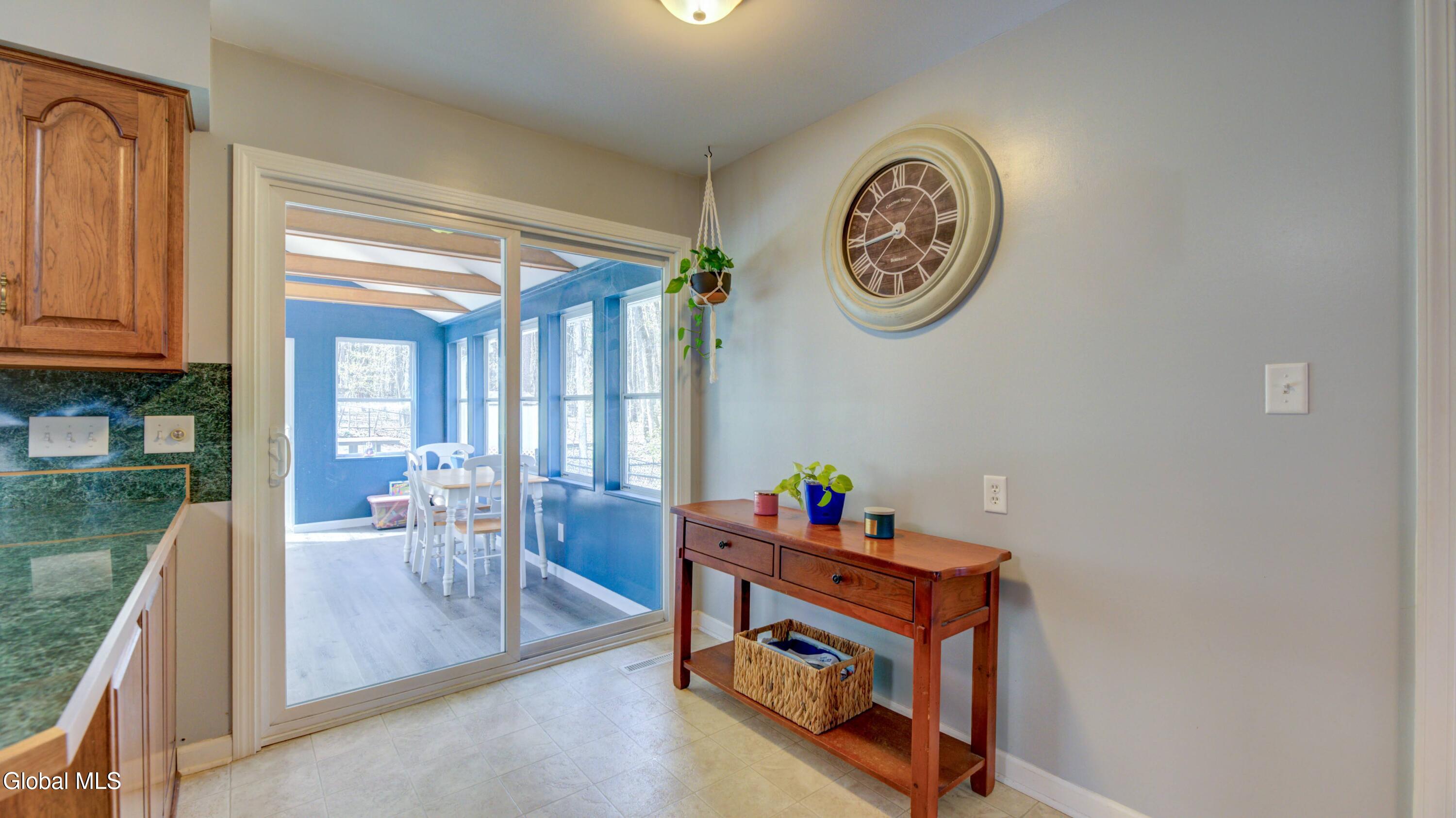 8 Pinewood Drive Glenville NY 12302