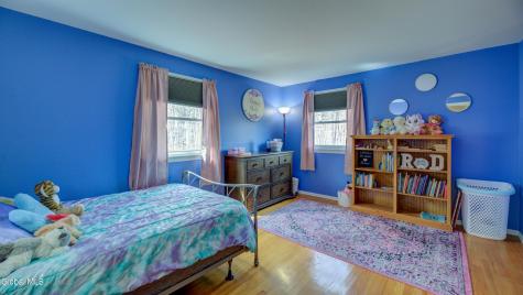 8 Pinewood Drive Glenville NY 12302