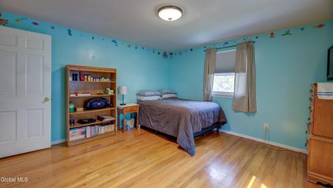 8 Pinewood Drive Glenville NY 12302