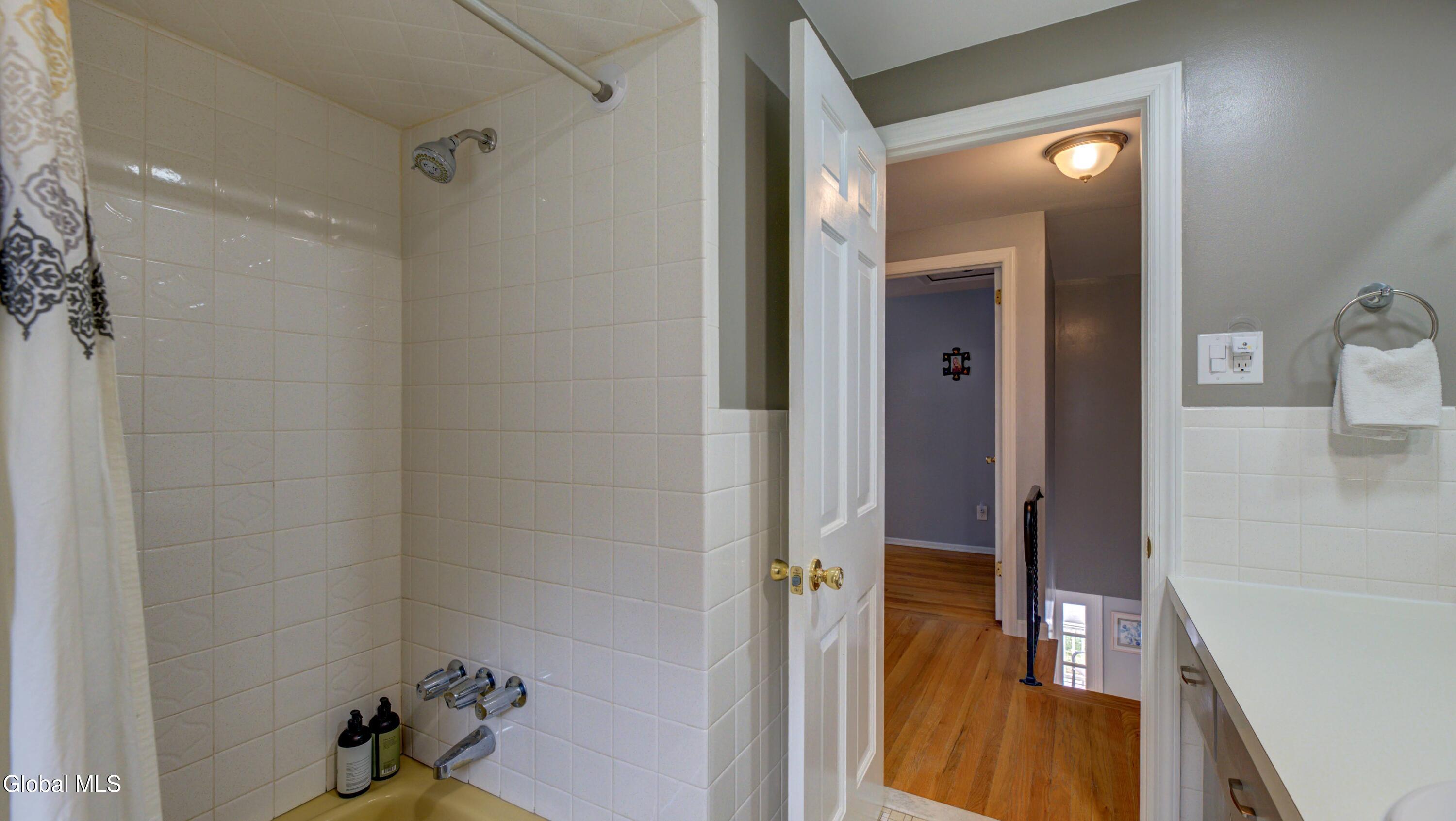 8 Pinewood Drive Glenville NY 12302