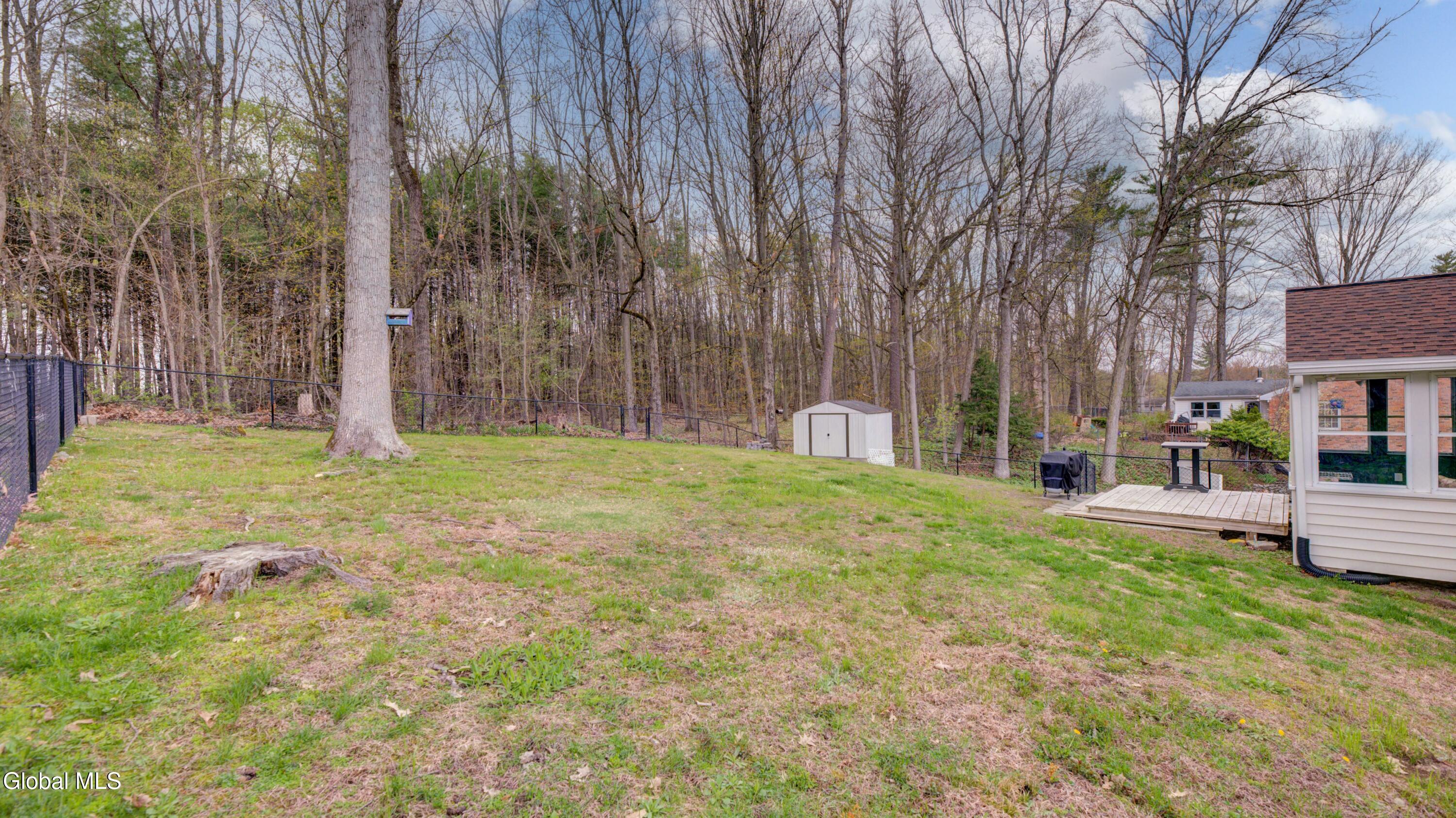 8 Pinewood Drive Glenville NY 12302