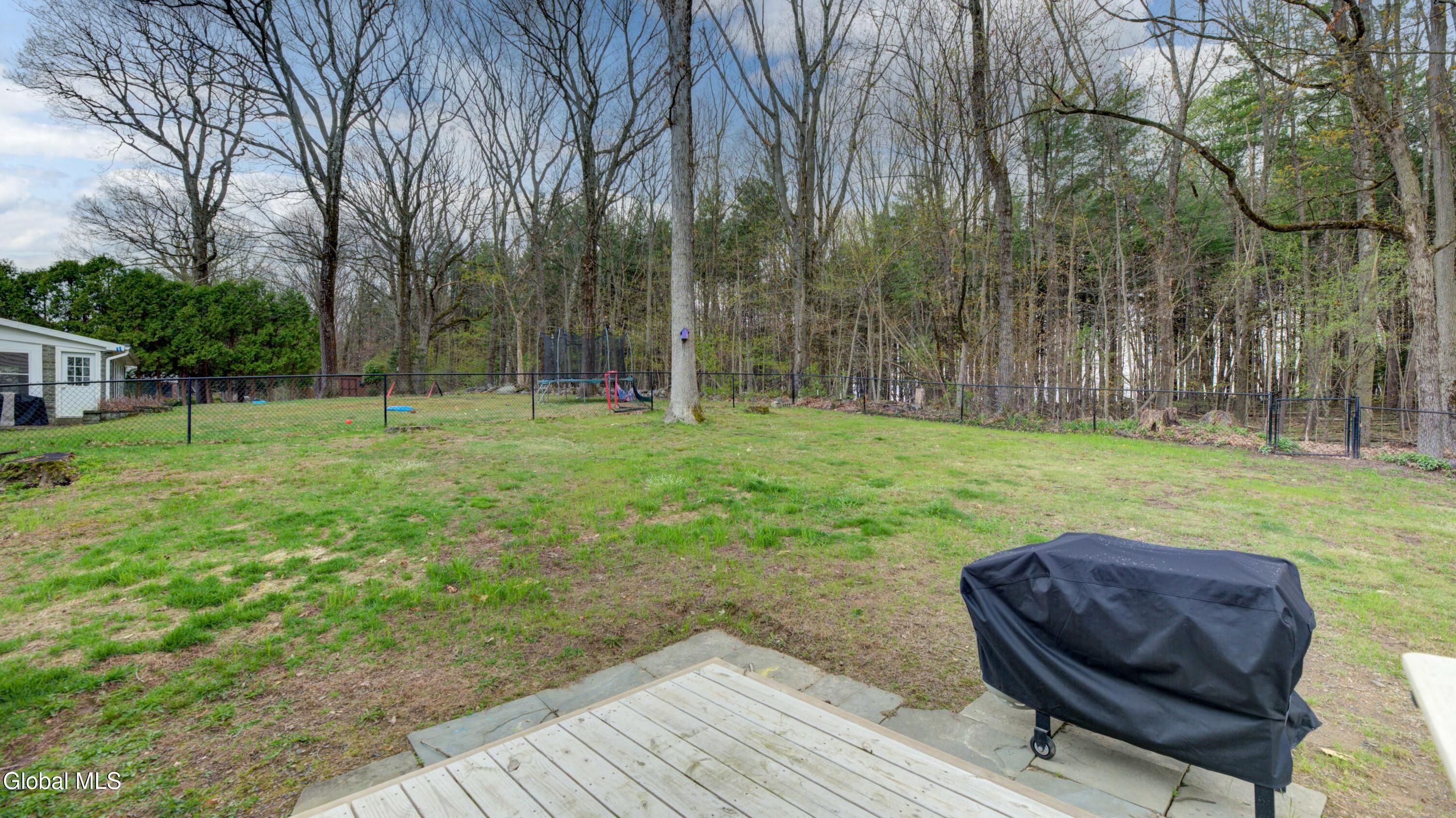 8 Pinewood Drive Glenville NY 12302