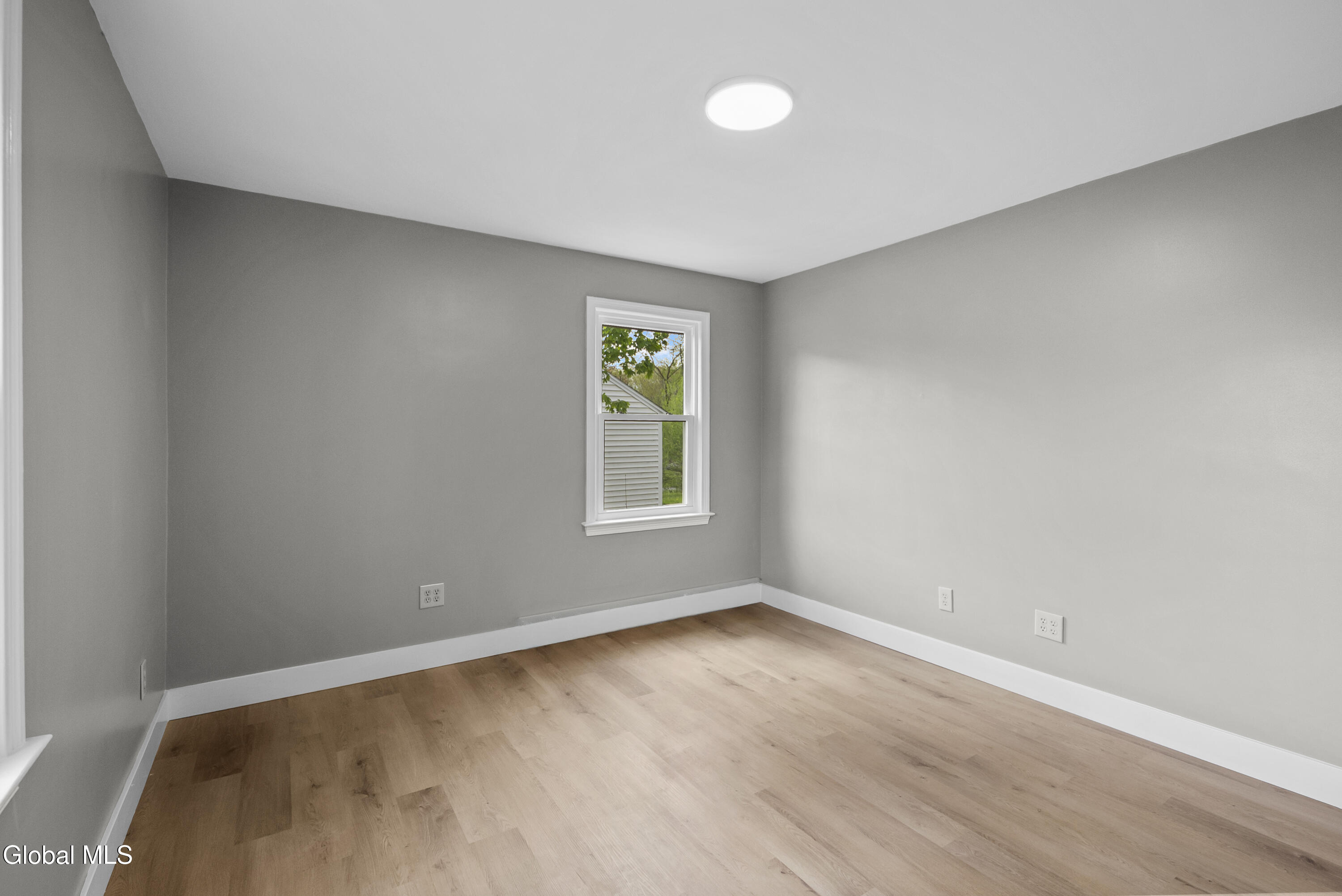 115 S Arrow Street Schenectady NY 12304