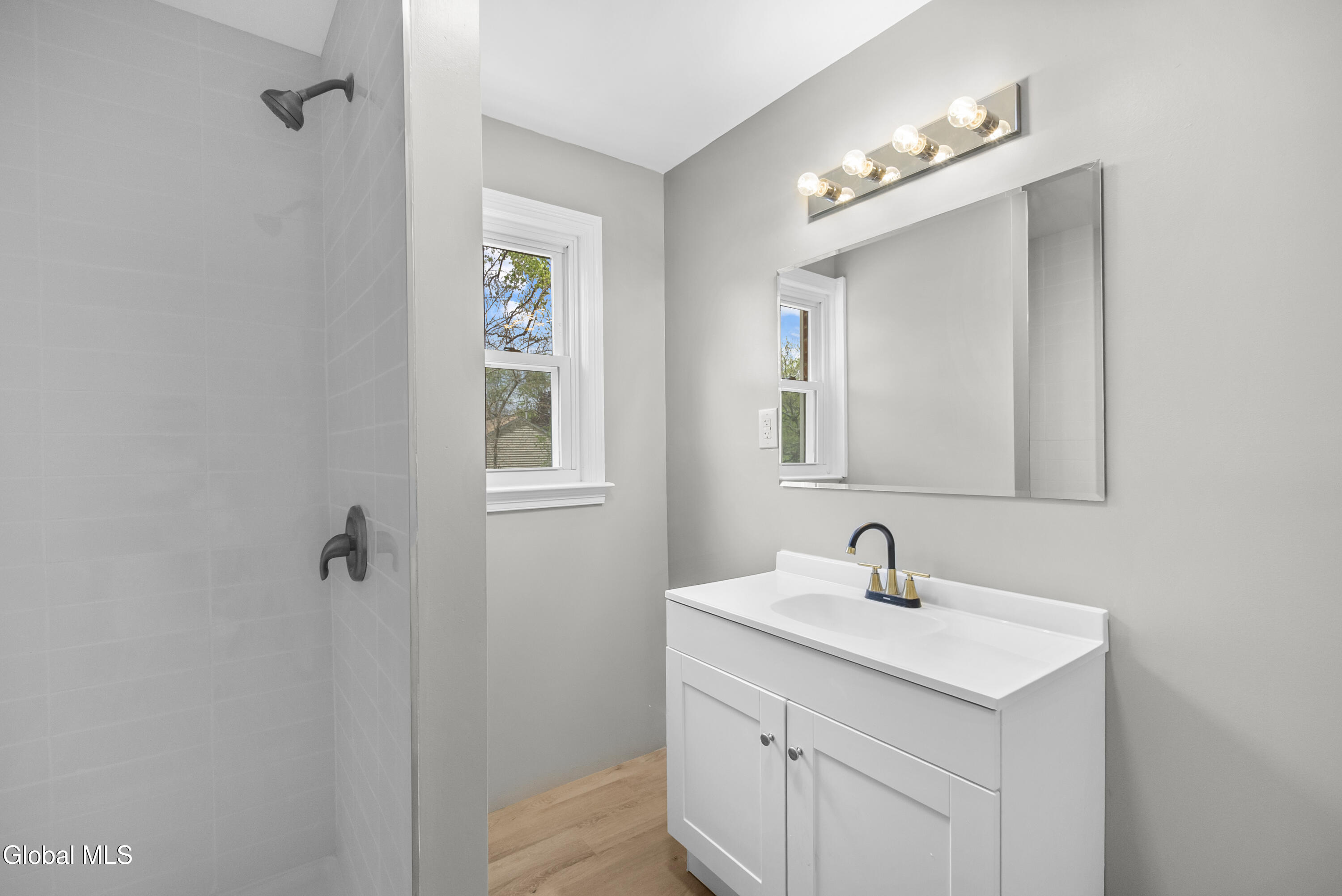 115 S Arrow Street Schenectady NY 12304