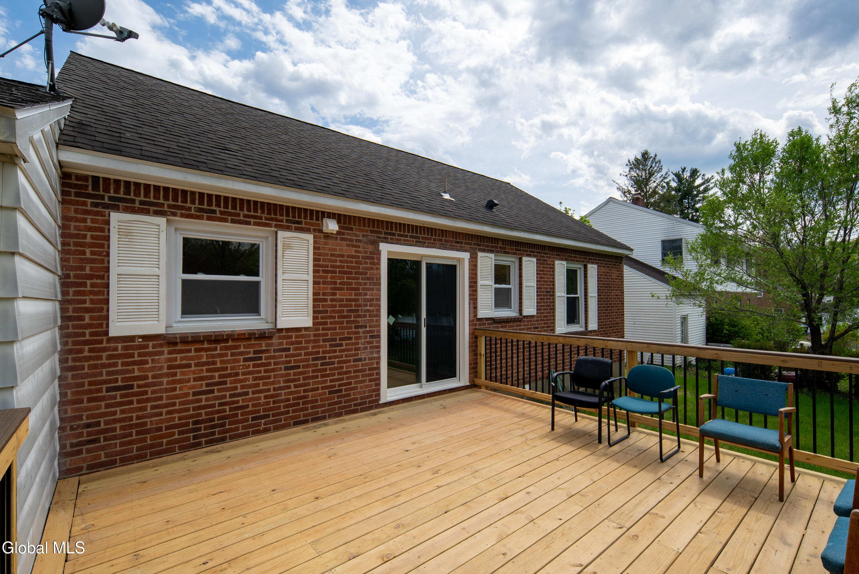 115 S Arrow Street Schenectady NY 12304