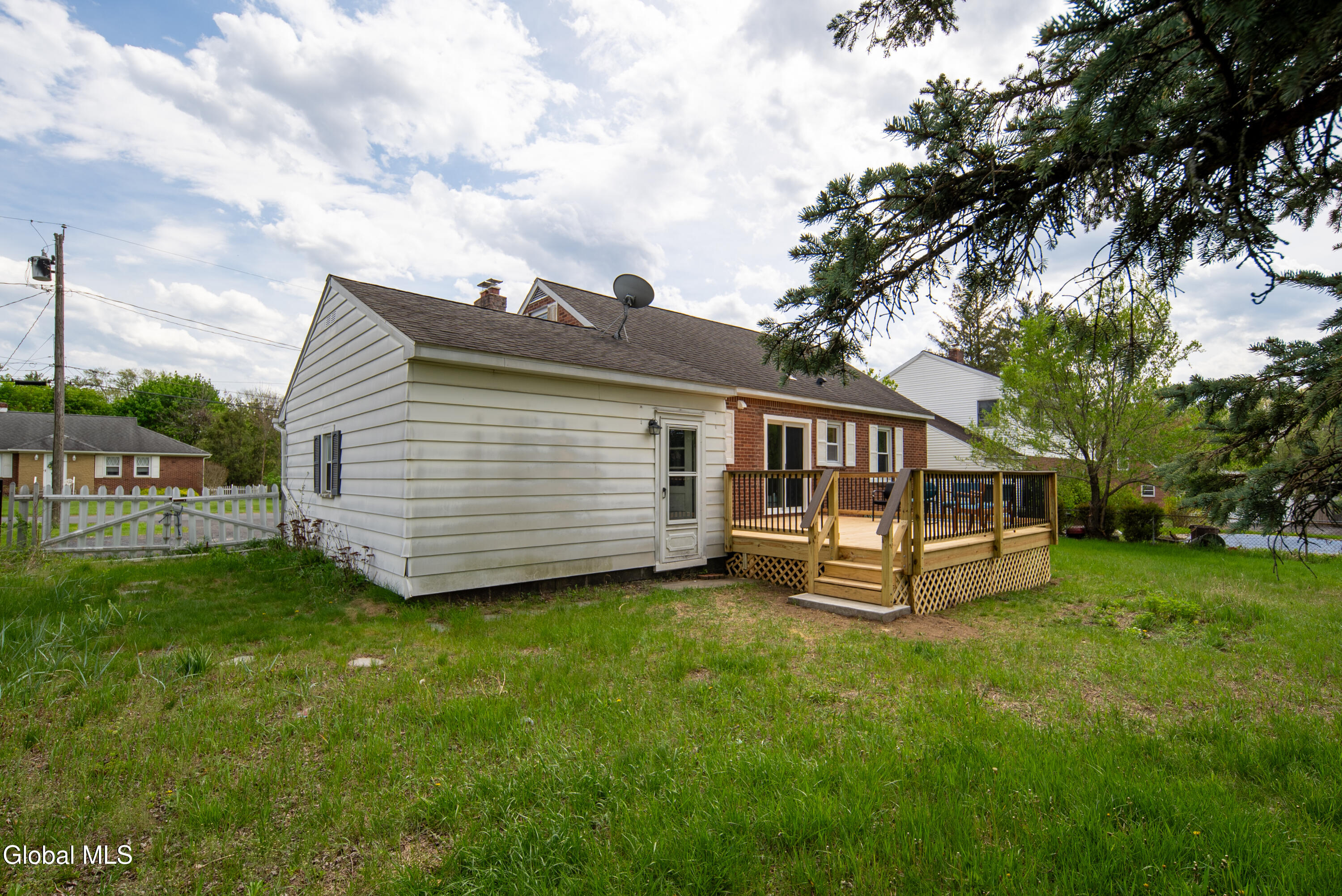 115 S Arrow Street Schenectady NY 12304