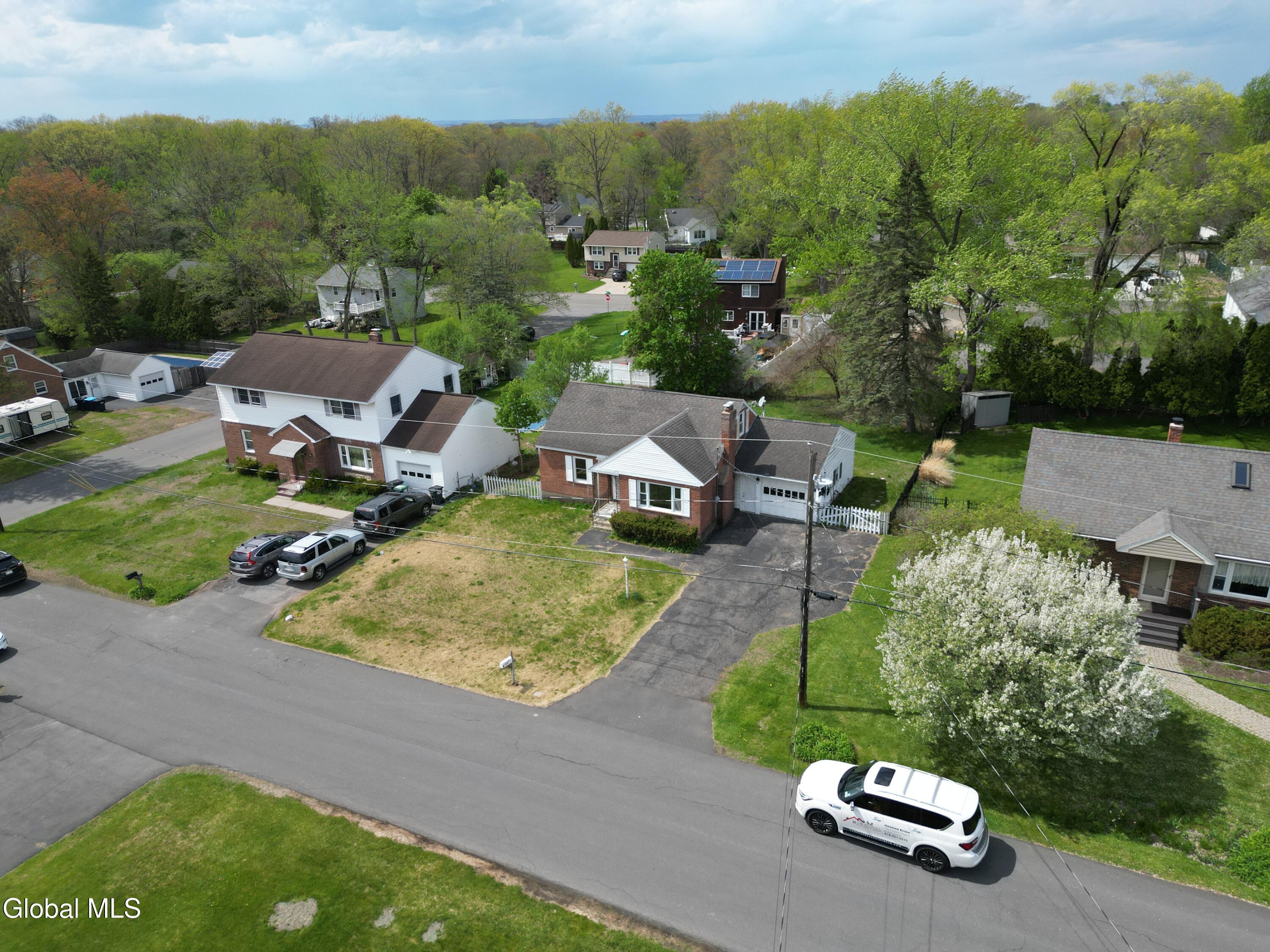 115 S Arrow Street Schenectady NY 12304