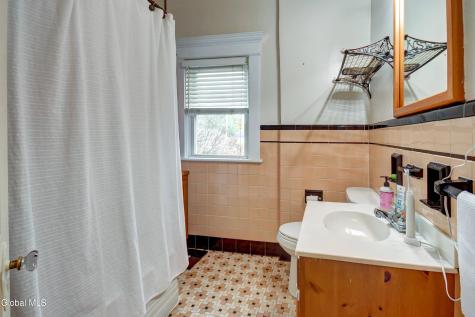 123 Second Avenue Gloversville NY 12078