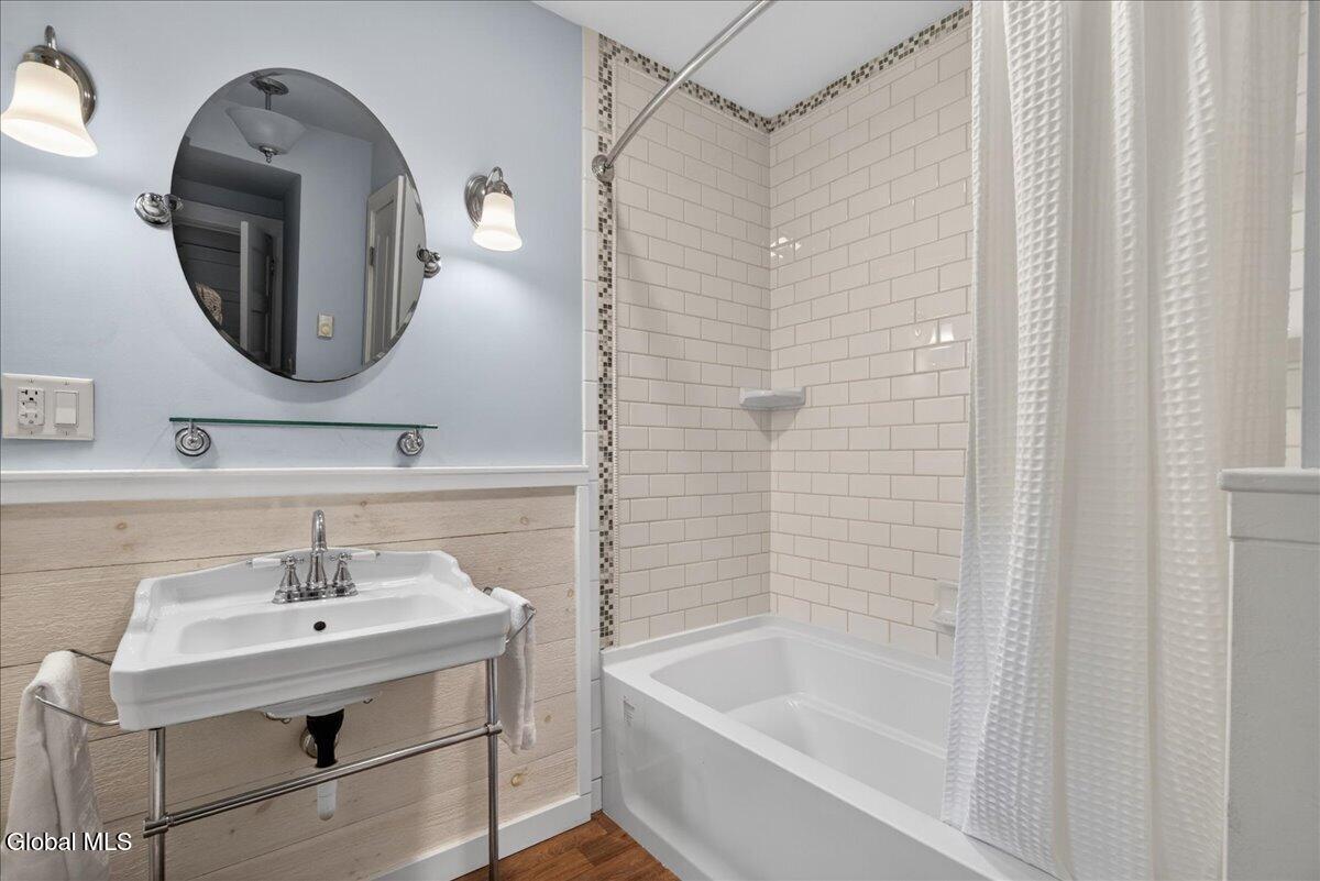 121 Maple Avenue Troy NY 12180