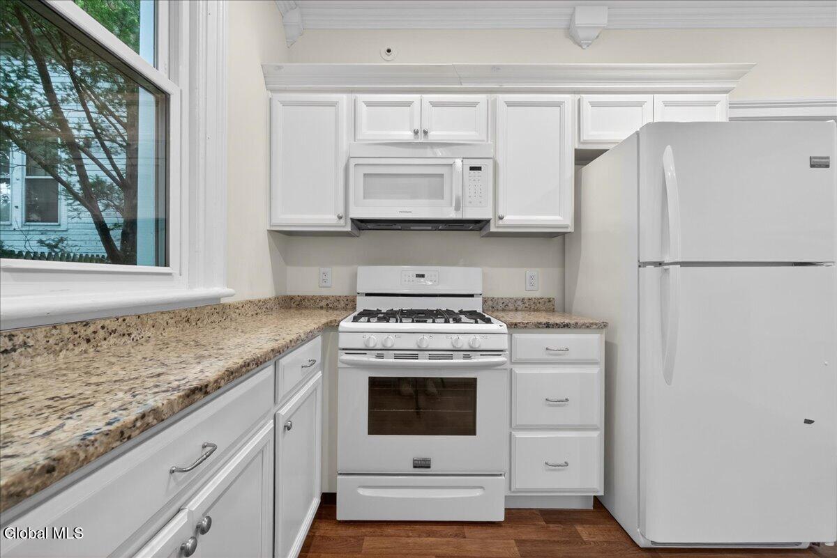 121 Maple Avenue Troy NY 12180