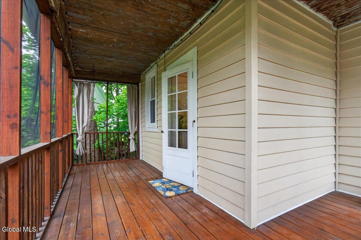 121 Maple Avenue Troy NY 12180