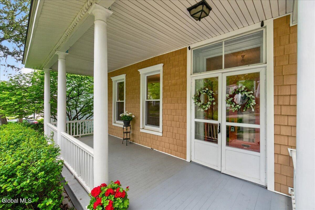 121 Maple Avenue Troy NY 12180