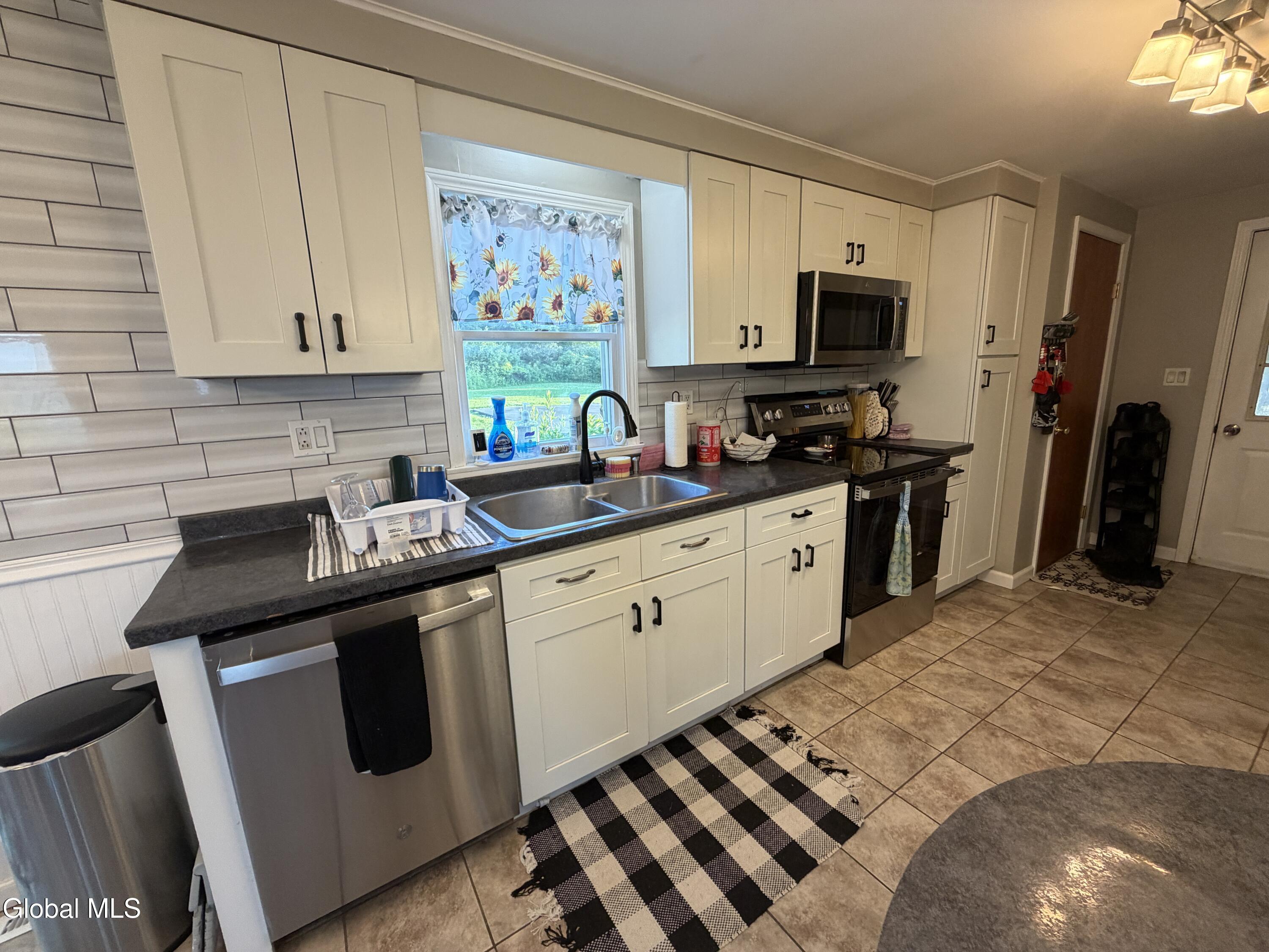 858 Oak Hill Road Esperance NY 12066