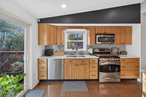 24 Pickering Lane Troy NY 12180