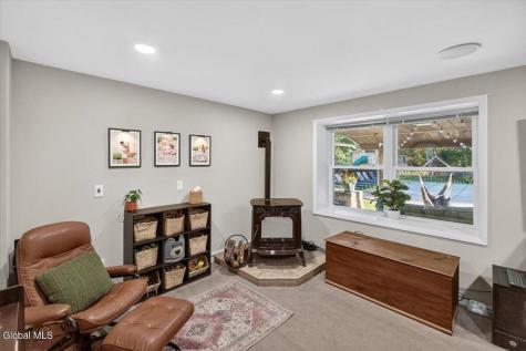 24 Pickering Lane Troy NY 12180