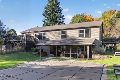 24 Pickering Lane Troy NY 12180