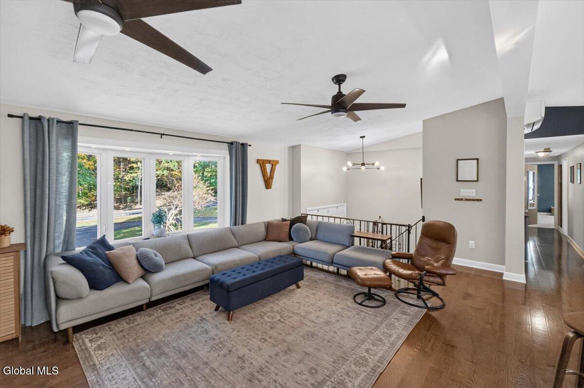 24 Pickering Lane Troy NY 12180