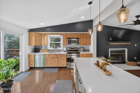 24 Pickering Lane Troy NY 12180