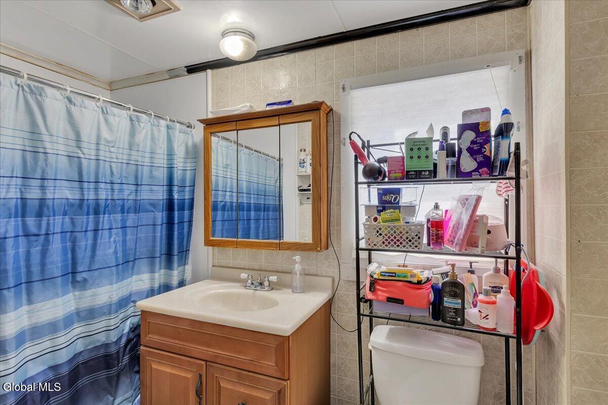 16 Billings Avenue Troy NY 12180