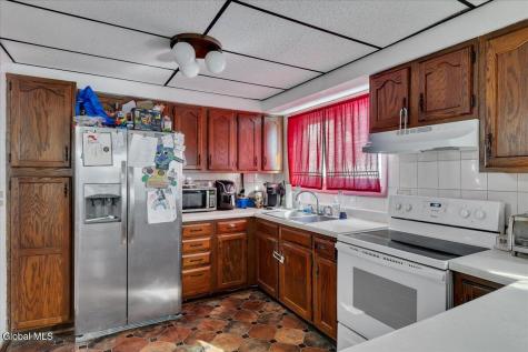 16 Billings Avenue Troy NY 12180