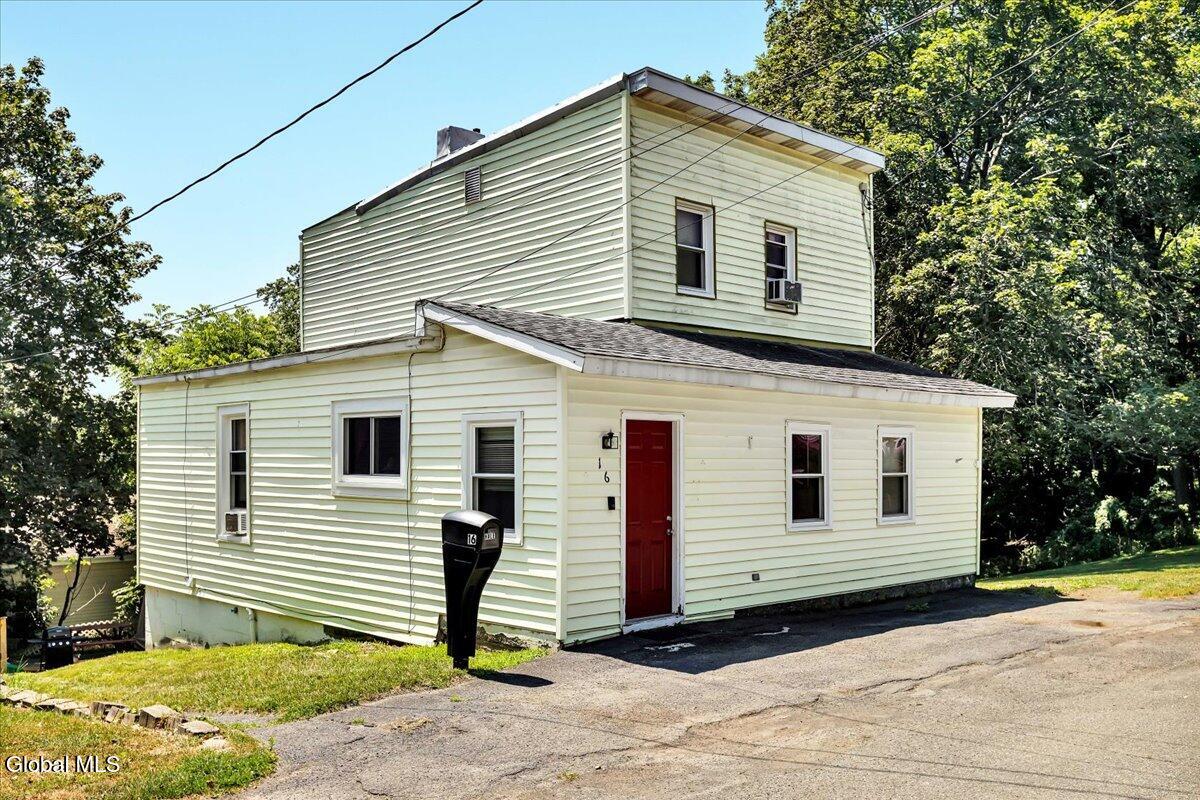16 Billings Avenue Troy NY 12180
