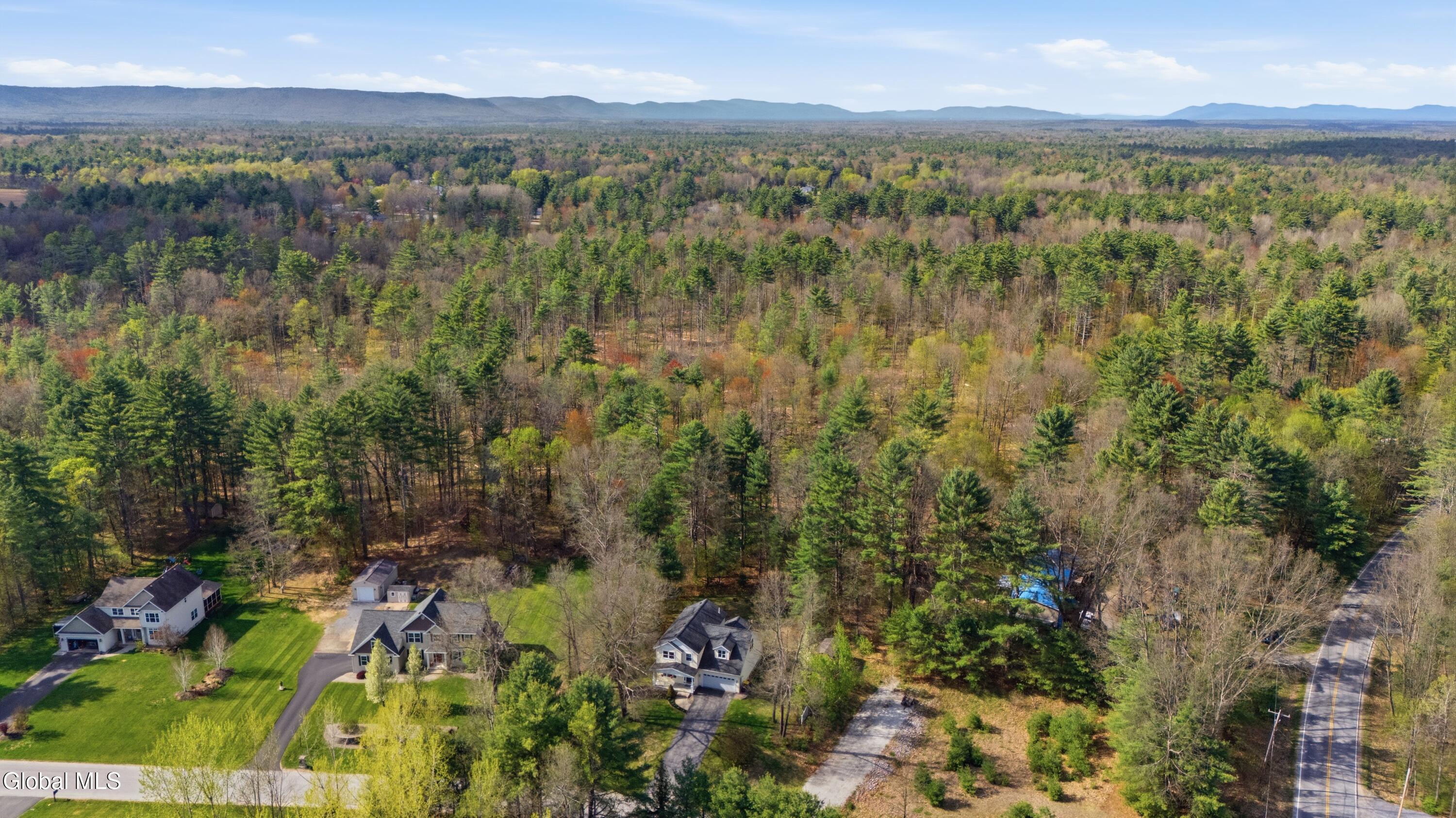 8 Stafford Way Gansevoort NY 12831
