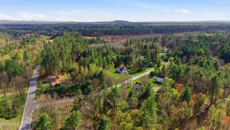 8 Stafford Way Gansevoort NY 12831