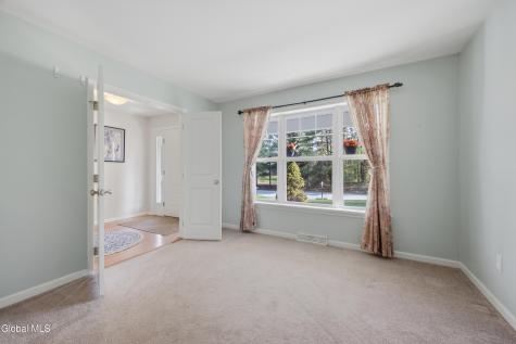 8 Stafford Way Gansevoort NY 12831