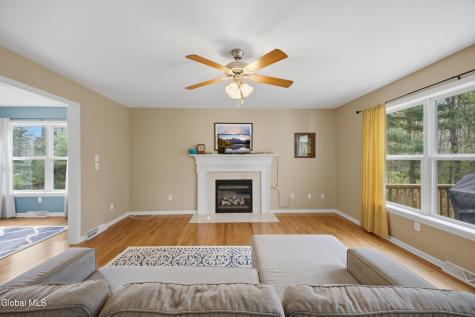 8 Stafford Way Gansevoort NY 12831