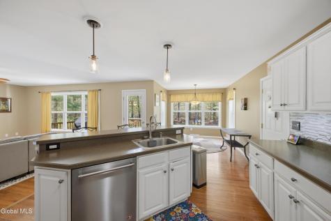 8 Stafford Way Gansevoort NY 12831