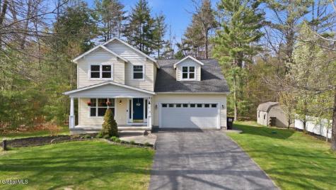 8 Stafford Way Gansevoort NY 12831