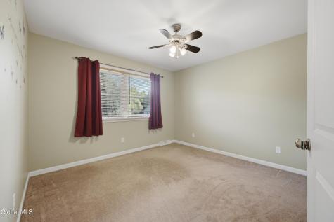 8 Stafford Way Gansevoort NY 12831