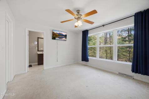 8 Stafford Way Gansevoort NY 12831