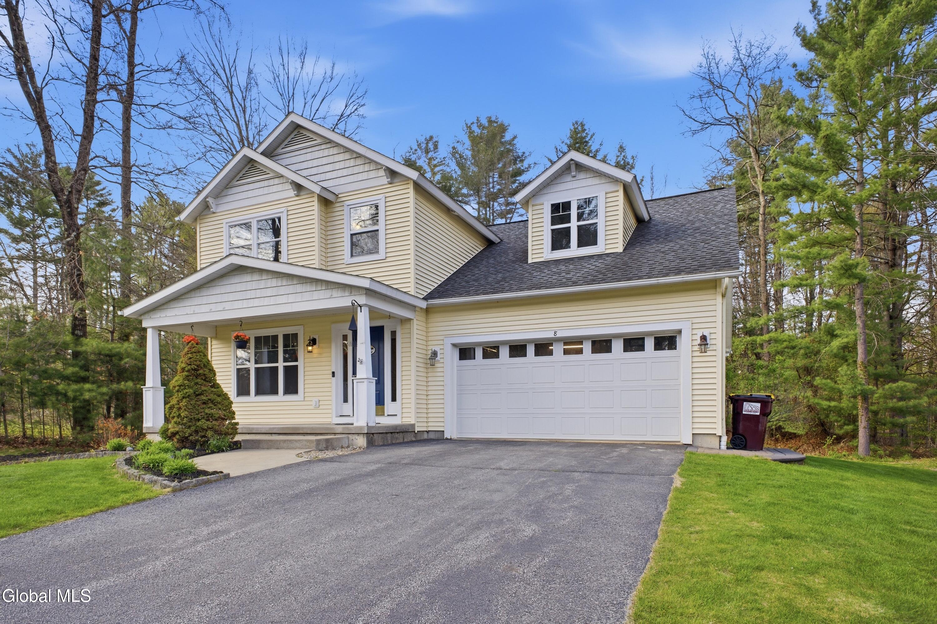 8 Stafford Way Gansevoort NY 12831