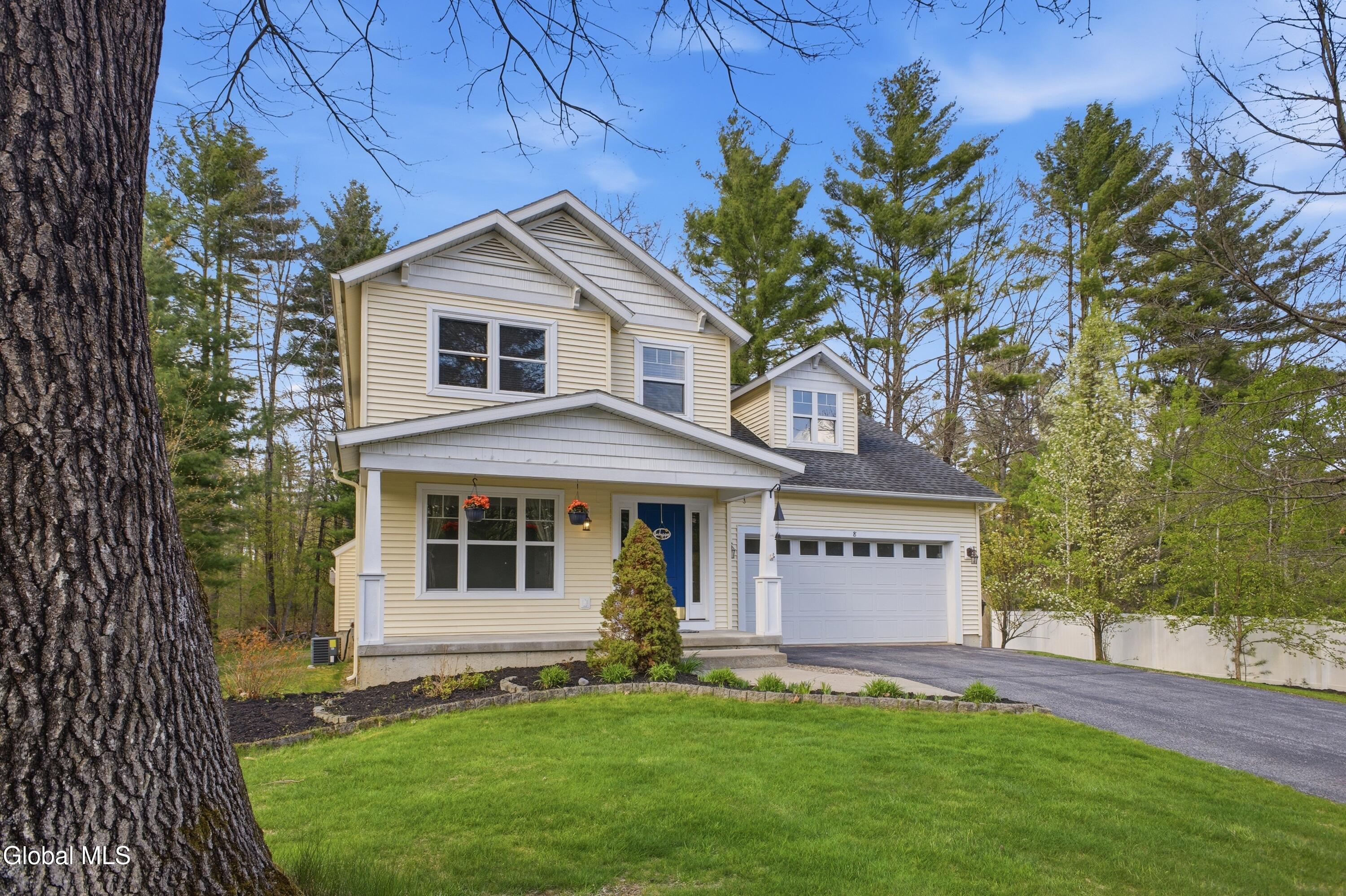 8 Stafford Way Gansevoort NY 12831