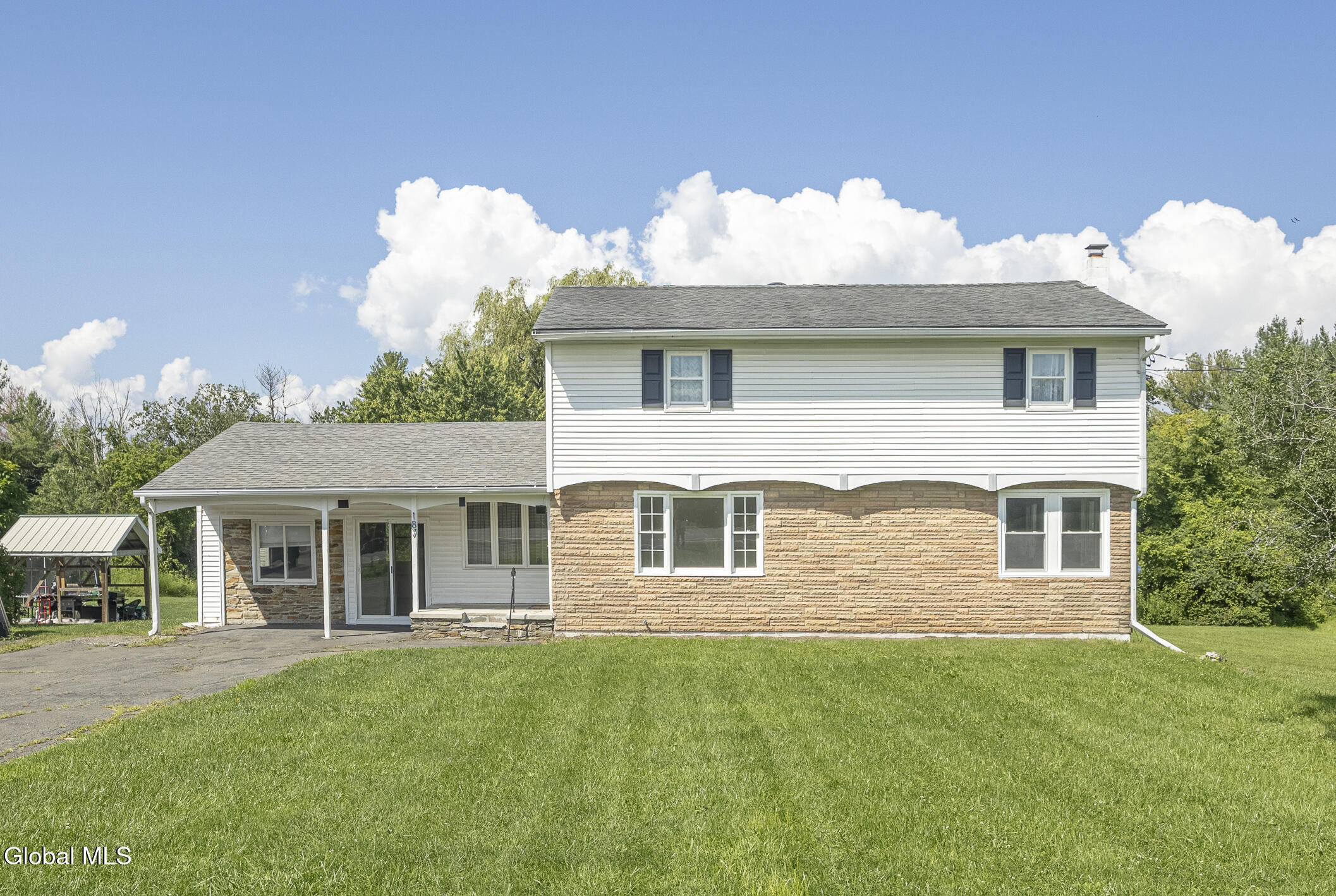187 New York 9j Hudson NY 12534