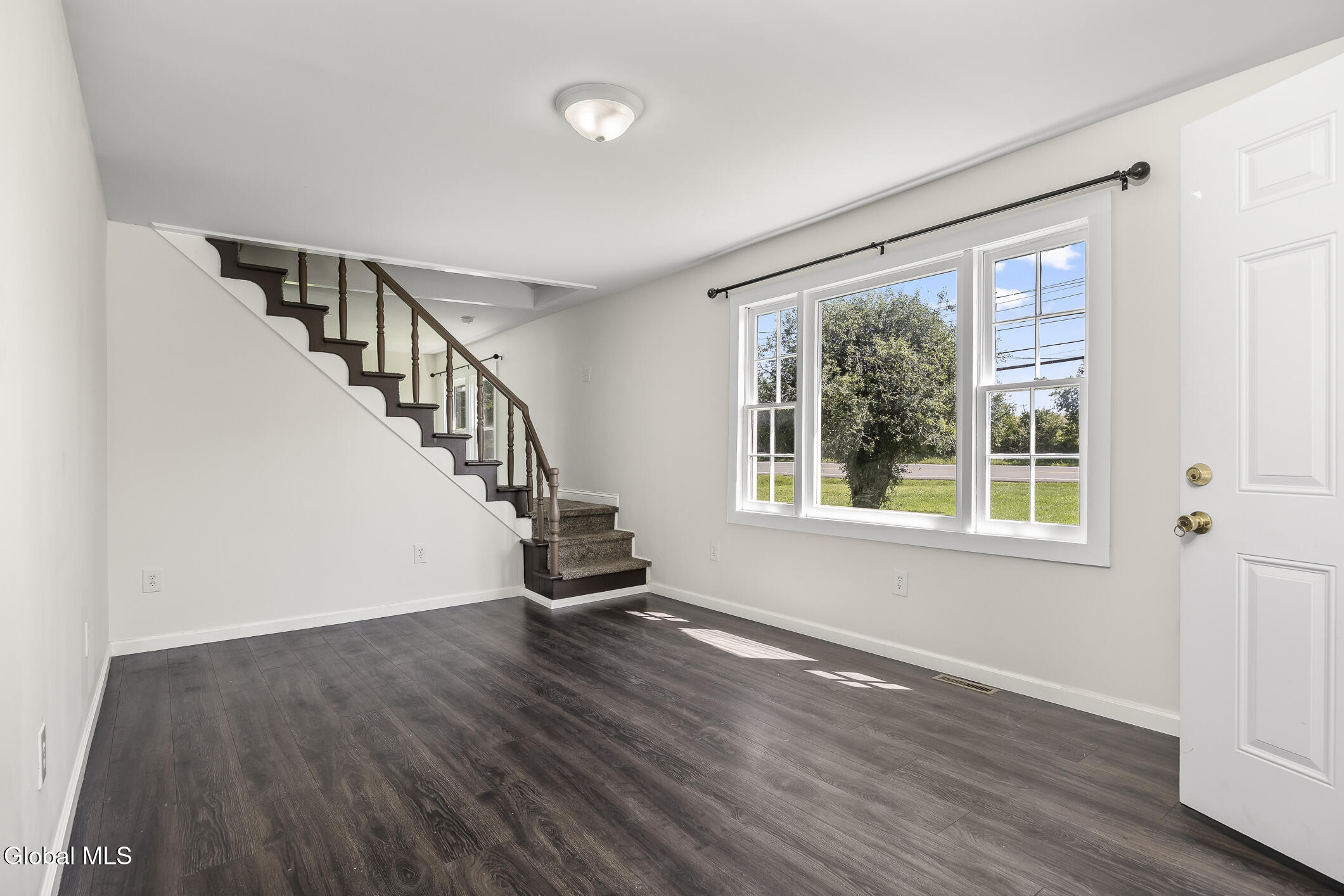 187 New York 9j Hudson NY 12534