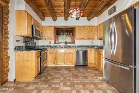113 Diane Lane Troy NY 12182