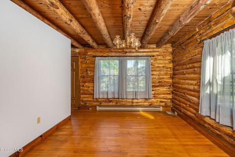 113 Diane Lane Troy NY 12182