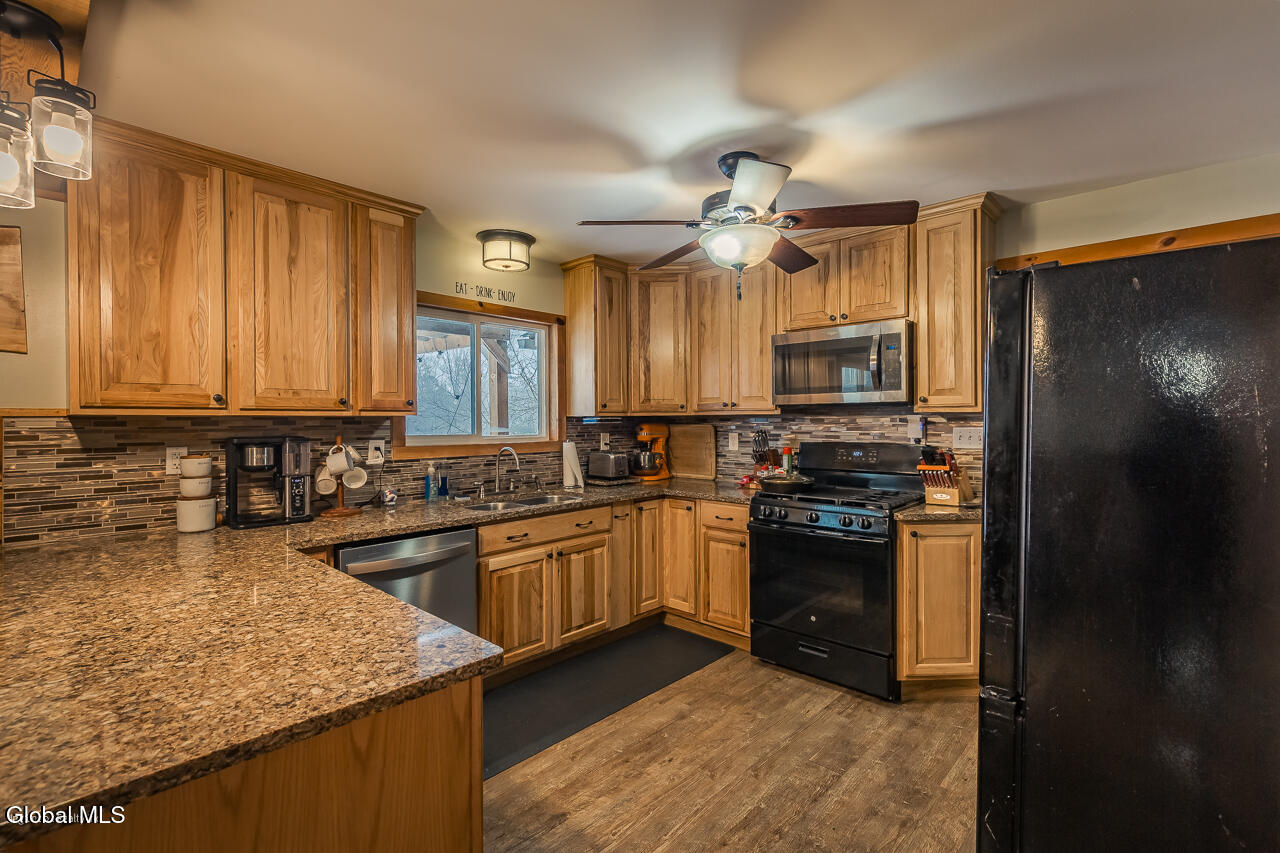 1302 County Highway 107 Fort Johnson NY 12070