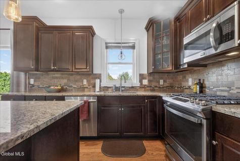 7 Rolling Hills Drive Mechanicville NY 12118