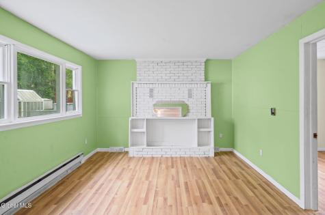 633 Fillmore Avenue Niskayuna NY 12304